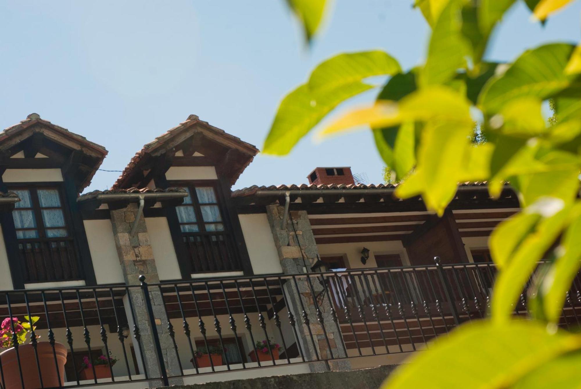 Viviendas Rurales Traldega Turieno Kültér fotó