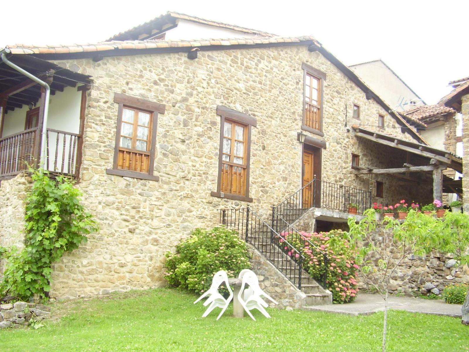 Viviendas Rurales Traldega Turieno Kültér fotó